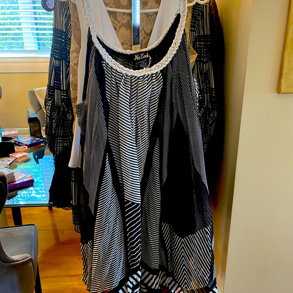 Black and with tunique dress too